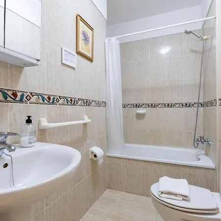 3a Penthouse Abrigos, Wi-fi And Terrace *