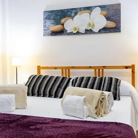 아파트 3a Penthouse Abrigos, Wi-fi And Terrace